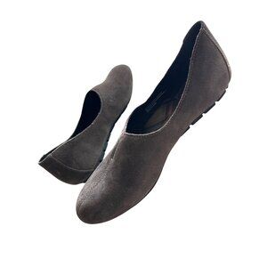 Born Chan Suede Slip-On Flats Brown Comfortable Round Toe Casual Shoes Size 9.5